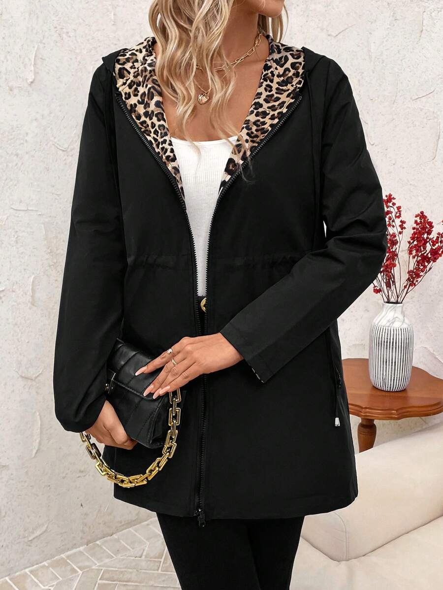 Double-sided coat with hood and leopard print