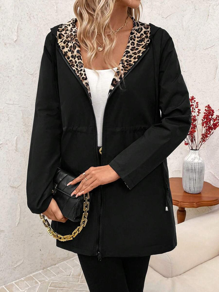 Double-sided coat with hood and leopard print