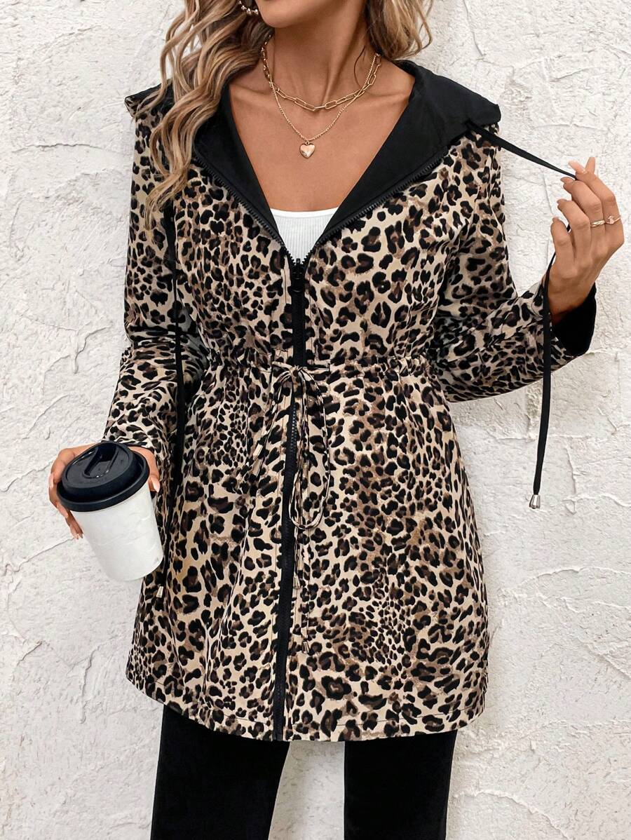 Double-sided coat with hood and leopard print