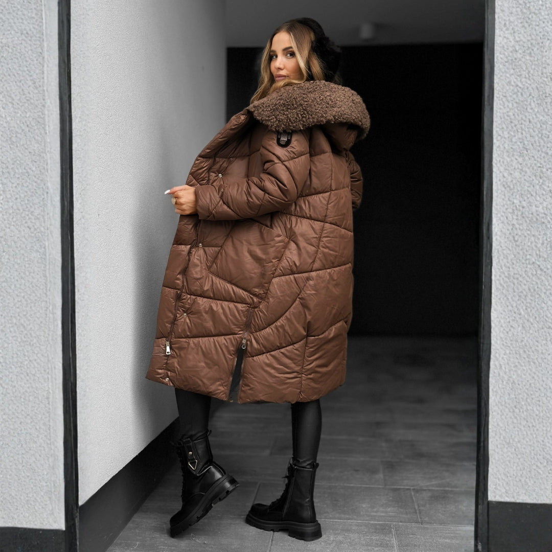 Eva | Piumino con cappuccio per un'eleganza invernale