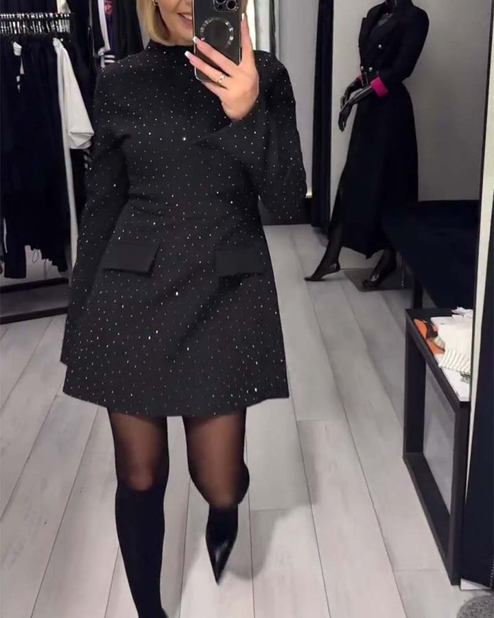Abito elegante da donna con paillettes