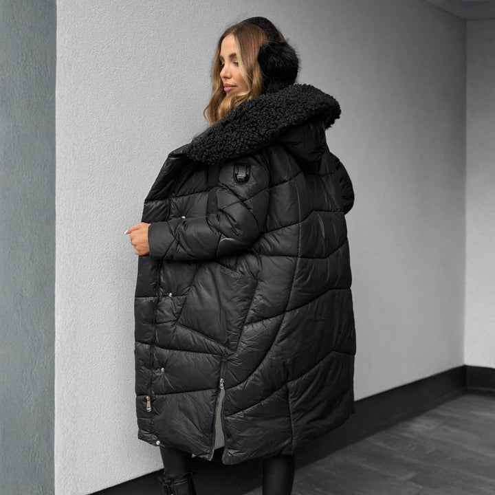 Eva | Piumino con cappuccio per un'eleganza invernale