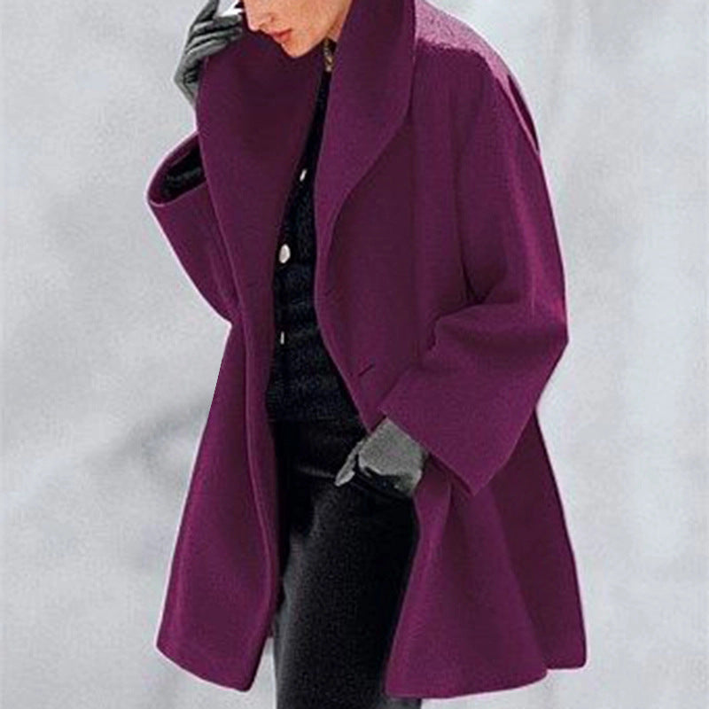 Elegante cappotto di lana per l'autunno e l'inverno
