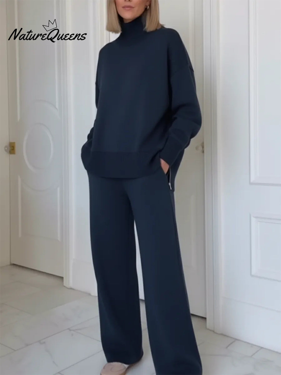 Complete two-piece set with stand-up collar and side zipper, with straight pants