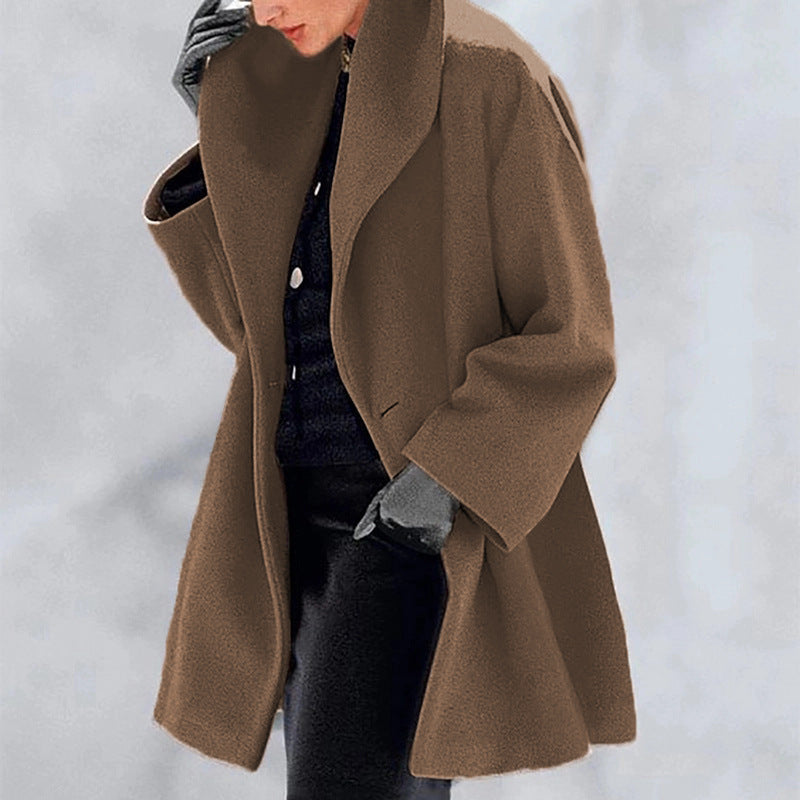 Elegante cappotto di lana per l'autunno e l'inverno