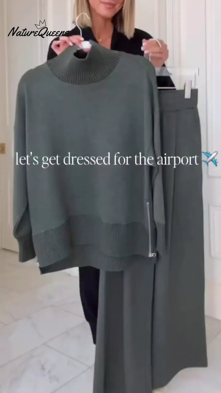 Complete two-piece set with stand-up collar and side zipper, with straight pants